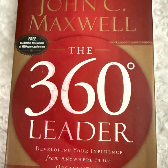 The 360° Leader Book by John C. Maxwell - Picture 3 of 3